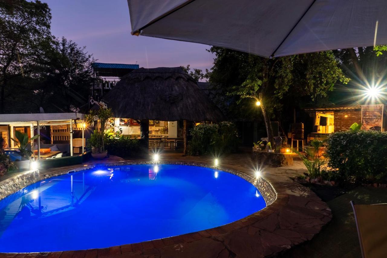 Victoria Falls Backpackers Lodge- Camp Sites Exterior foto