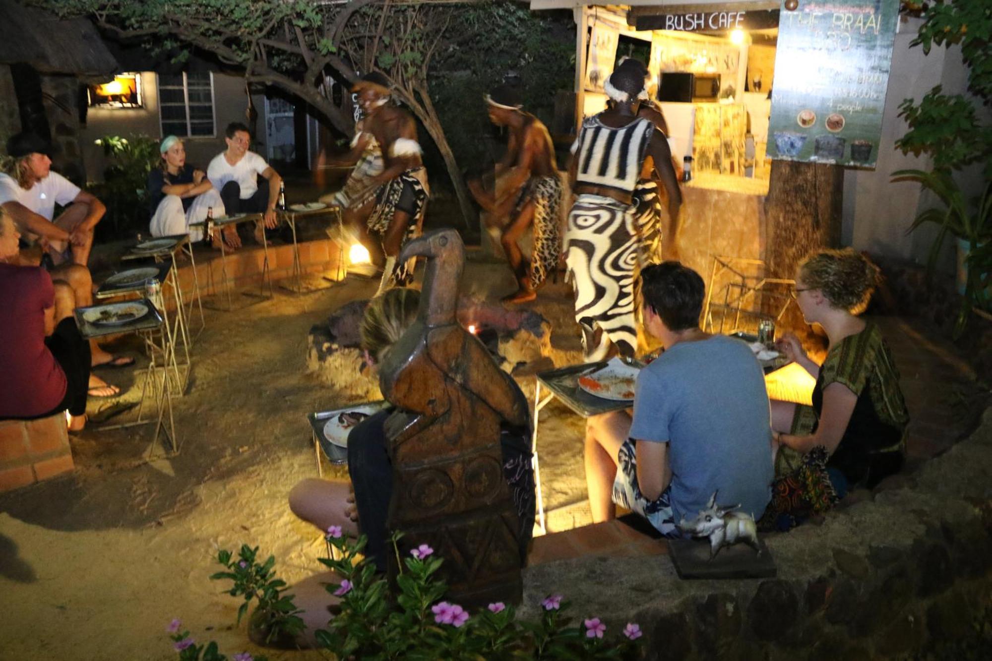 Victoria Falls Backpackers Lodge- Camp Sites Exterior foto